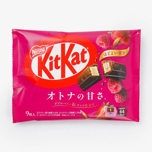 KitKat Double Berry & Nuts Flavor Chocolate Bar (101.7g): Japan